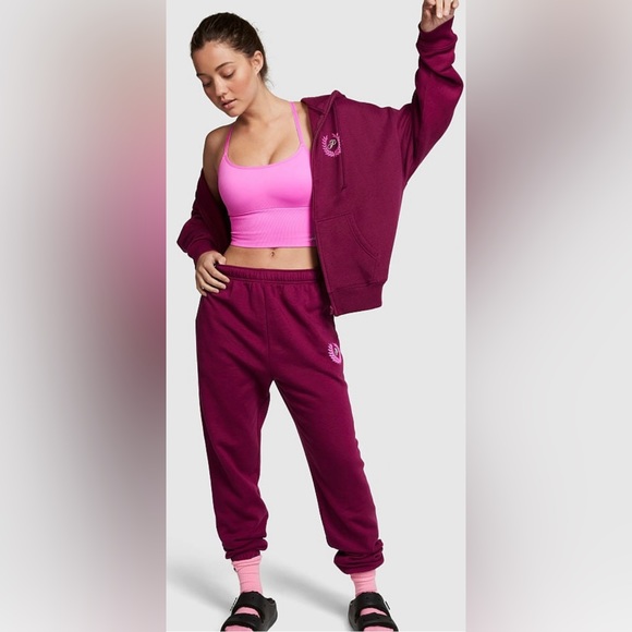 Victoria's Secret Pink Fleece Full Zip
Hoodie Tank Top And Fleece
Sweatpants XI - Picture 1 of 10